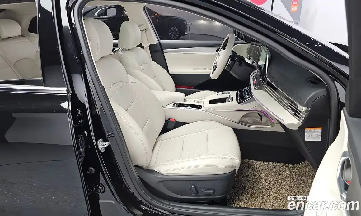 Hyundai Grandeur 2021 2.4 автомат (гидро), фото 13