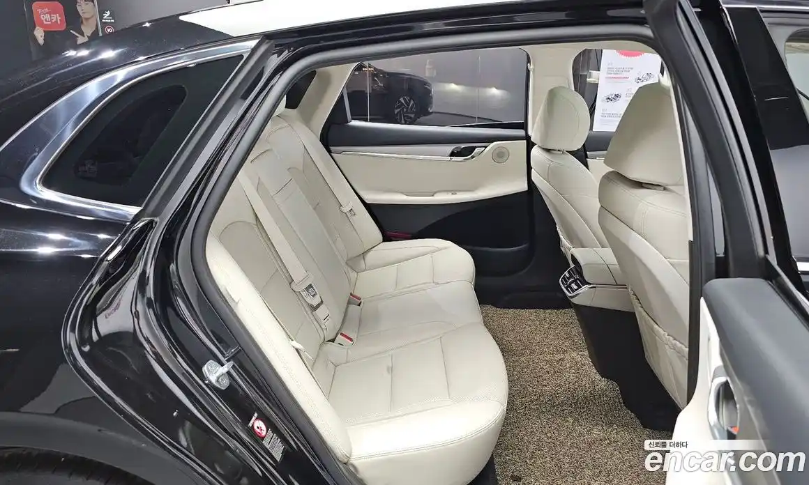 Hyundai Grandeur 2021 2.4 автомат (гидро), фото 16