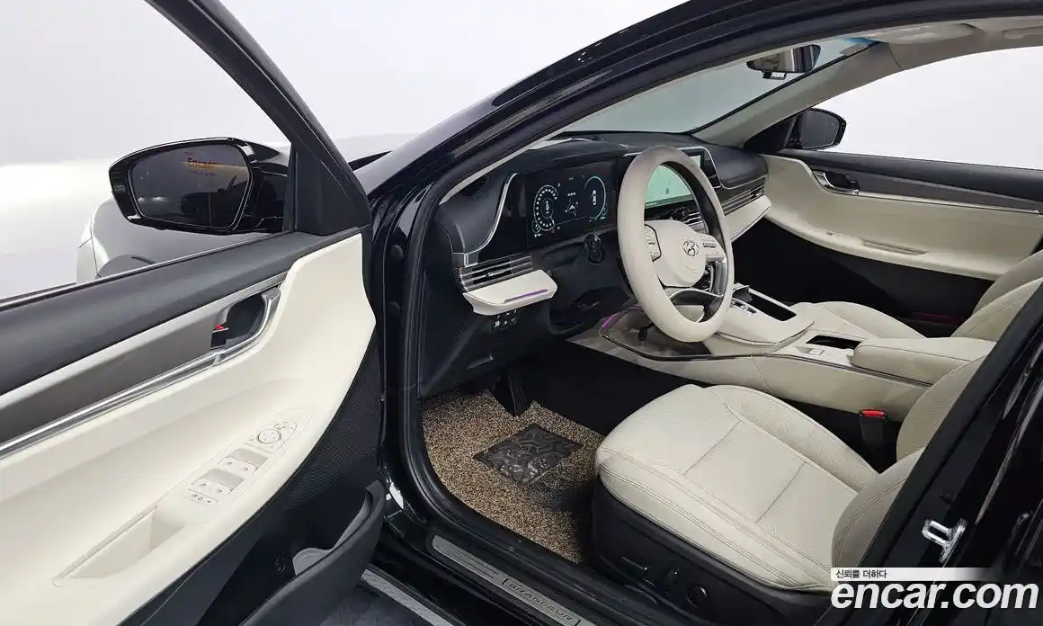 Hyundai Grandeur 2021 2.4 автомат (гидро), фото 17