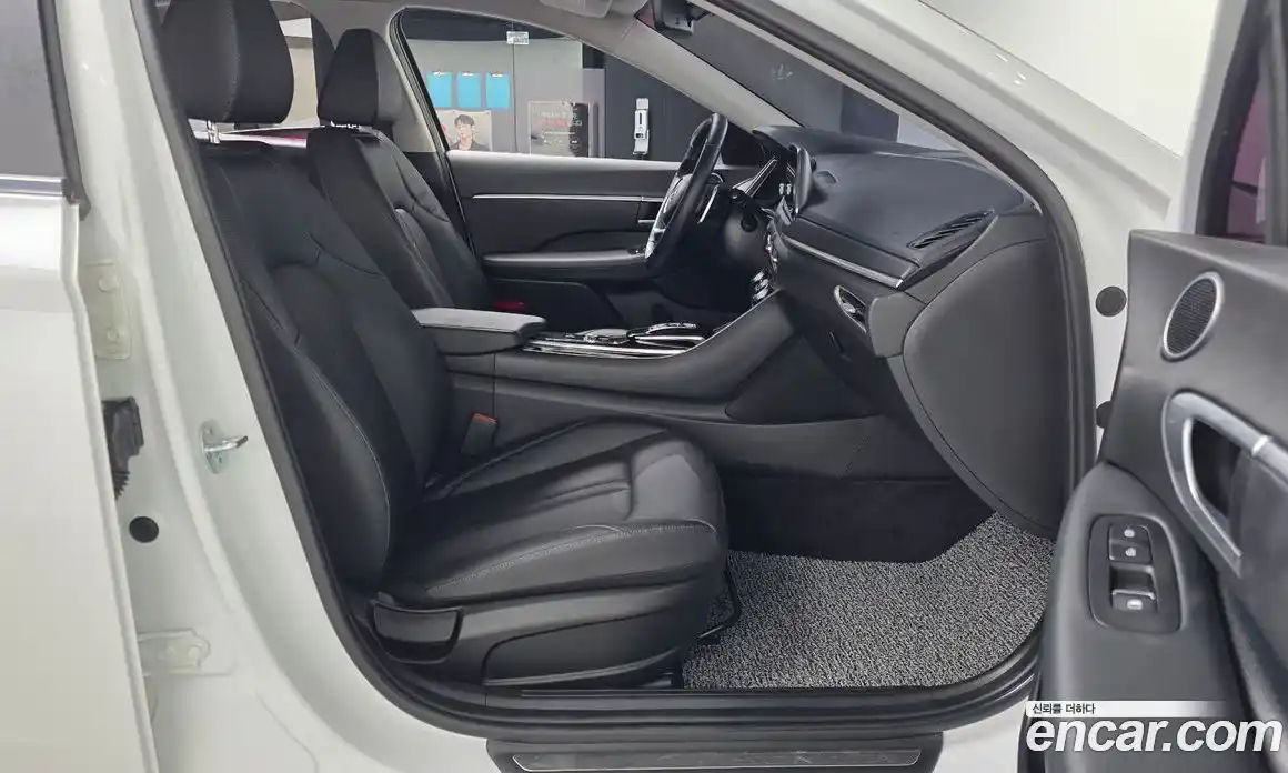 Hyundai Sonata 2019 2.0 автомат (гидро), фото 11