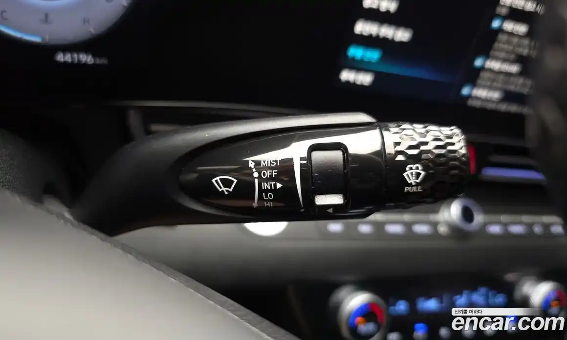 Hyundai Avante 2024 1.6 автомат (гидро), фото 27