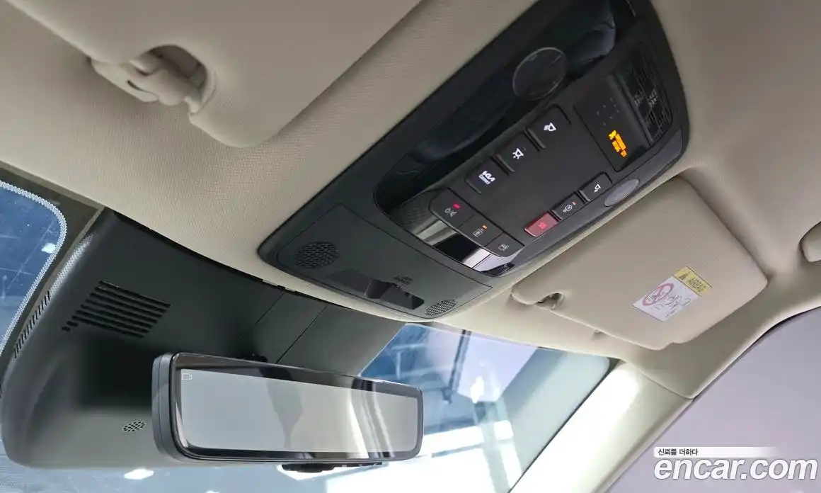 Kia Carnival 2026 1.6 автомат (гидро), фото 32