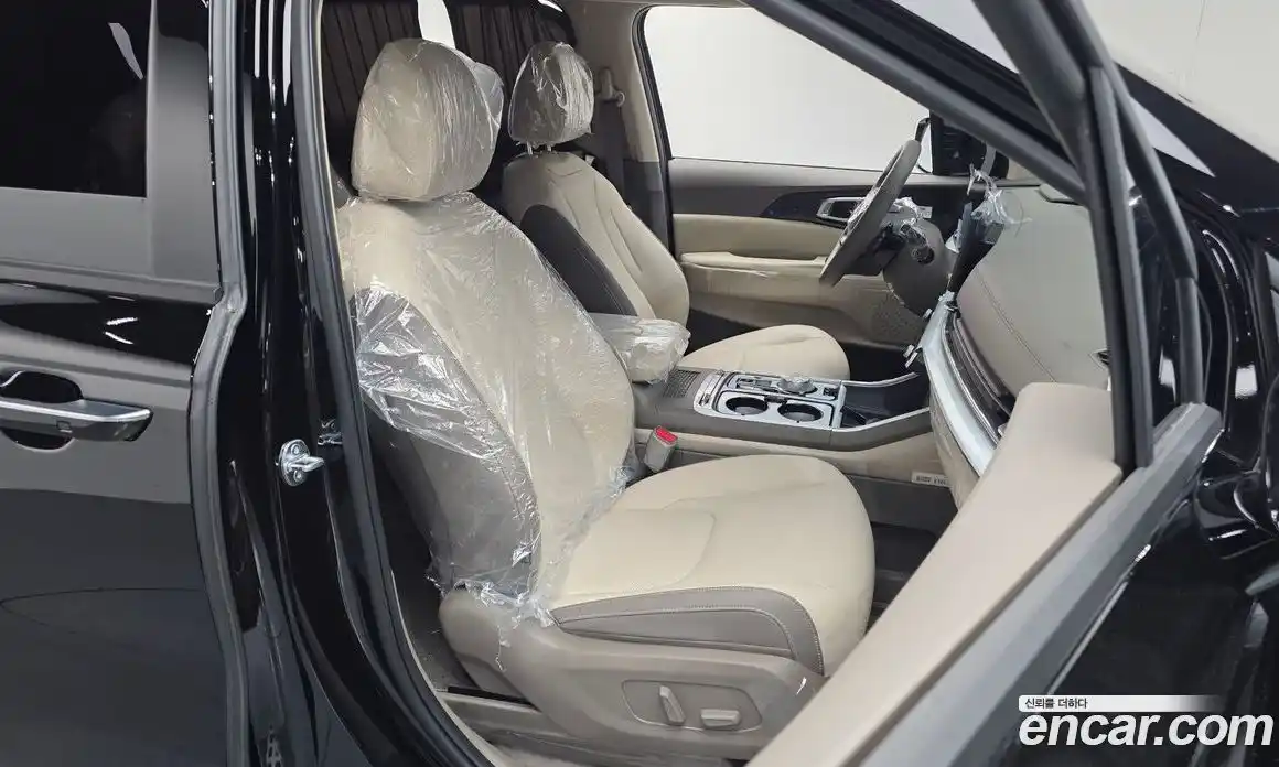 Kia Carnival 2025 1.6 автомат (гидро), фото 16