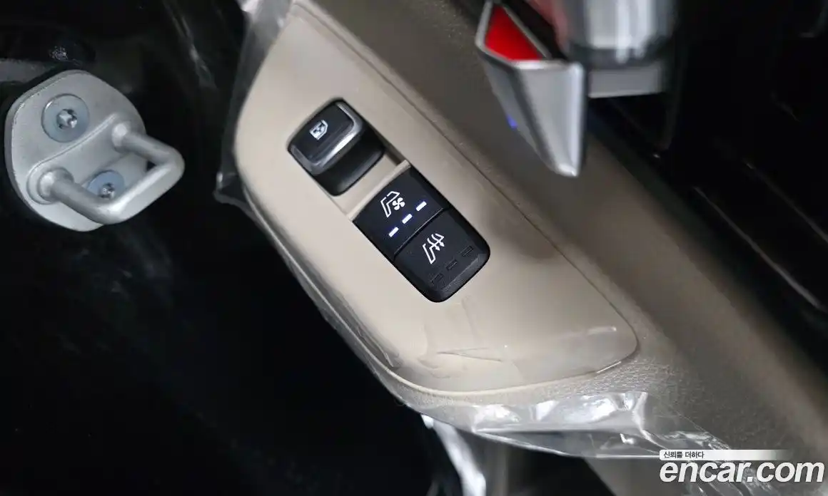 Kia Carnival 2025 1.6 автомат (гидро), фото 28