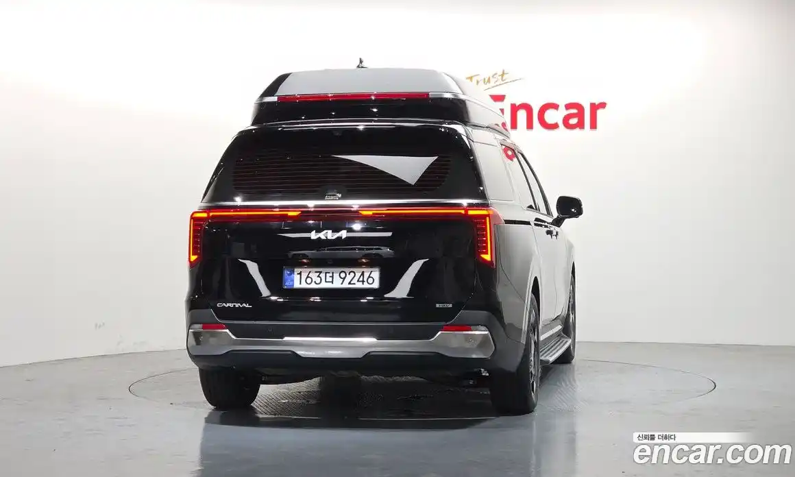 Kia Carnival 2025 1.6 автомат (гидро), фото 4