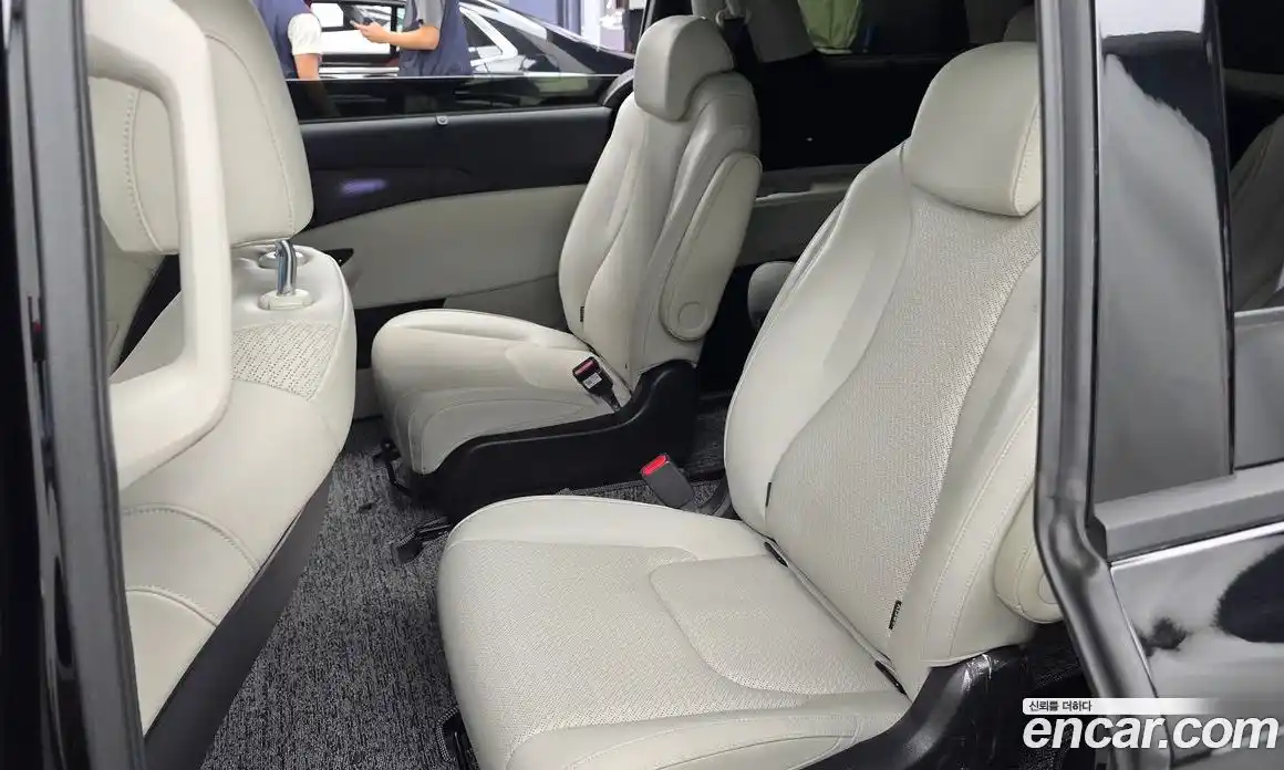 Kia Carnival 2022 3.5 автомат (гидро), фото 16