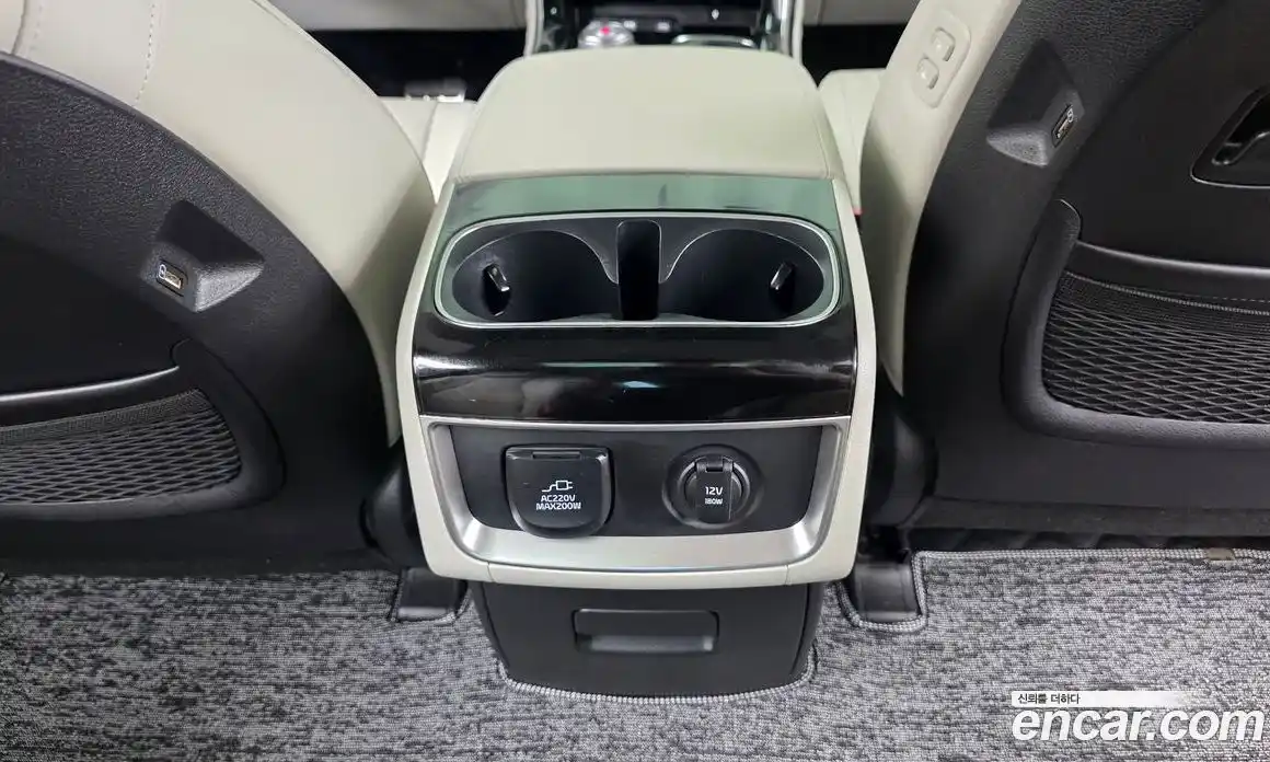 Kia Carnival 2022 3.5 автомат (гидро), фото 32