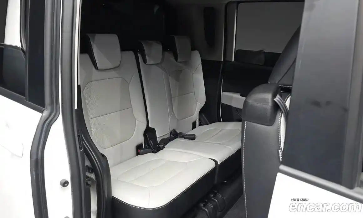 Kia Ray 2024 1.0 автомат (гидро), фото 18