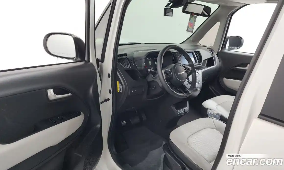 Kia Ray 2023 1.0 автомат (гидро), фото 13