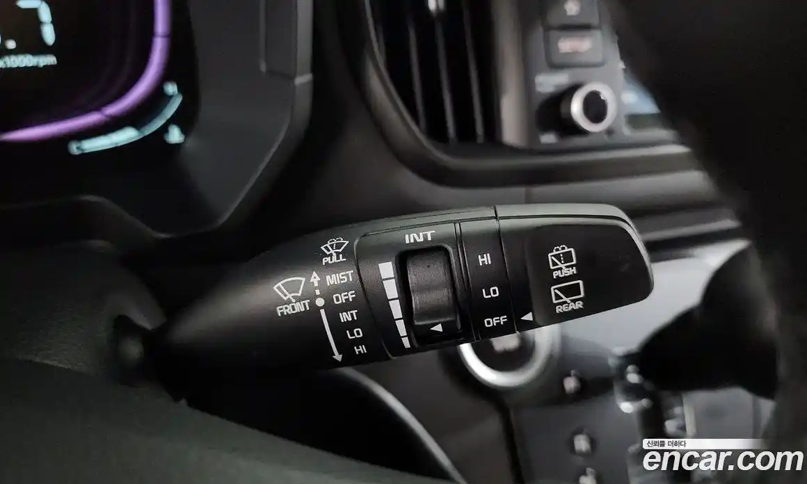 Kia Ray 2023 1.0 автомат (гидро), фото 29