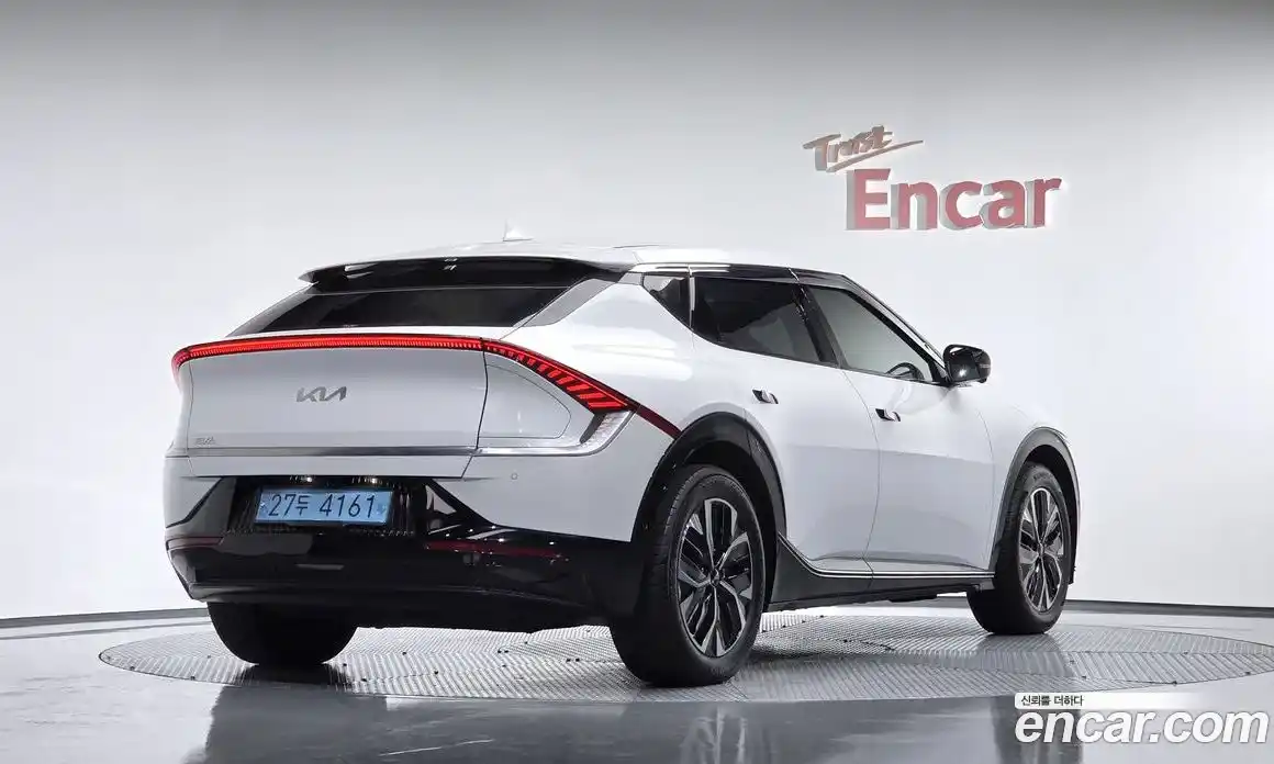 Kia EV6 2023 0.1 автомат (гидро), фото 1