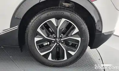Kia EV6 2023 0.1 автомат (гидро), миниатюра 6