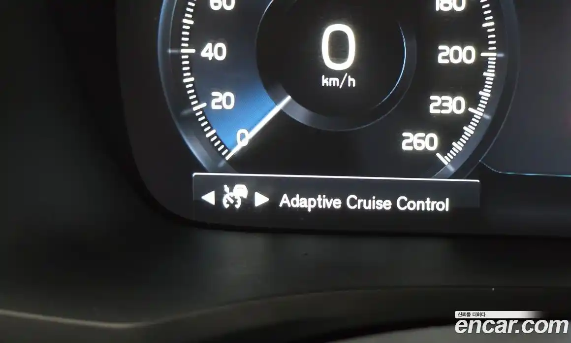Volvo V60 2021 2.0 автомат (гидро), фото 31