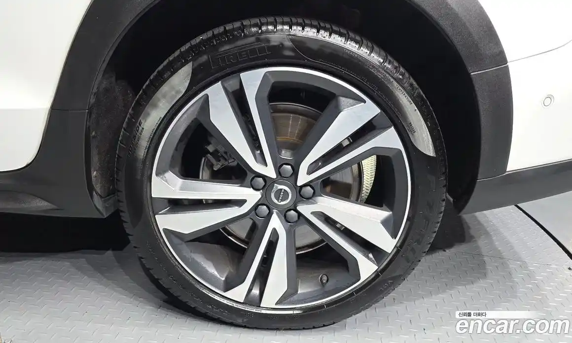 Volvo V60 2021 2.0 автомат (гидро), фото 7