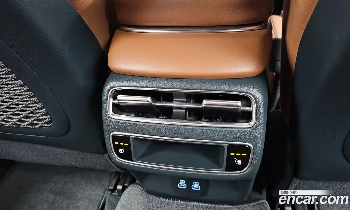 Genesis GV70 2025 2.5 автомат (гидро), фото 19