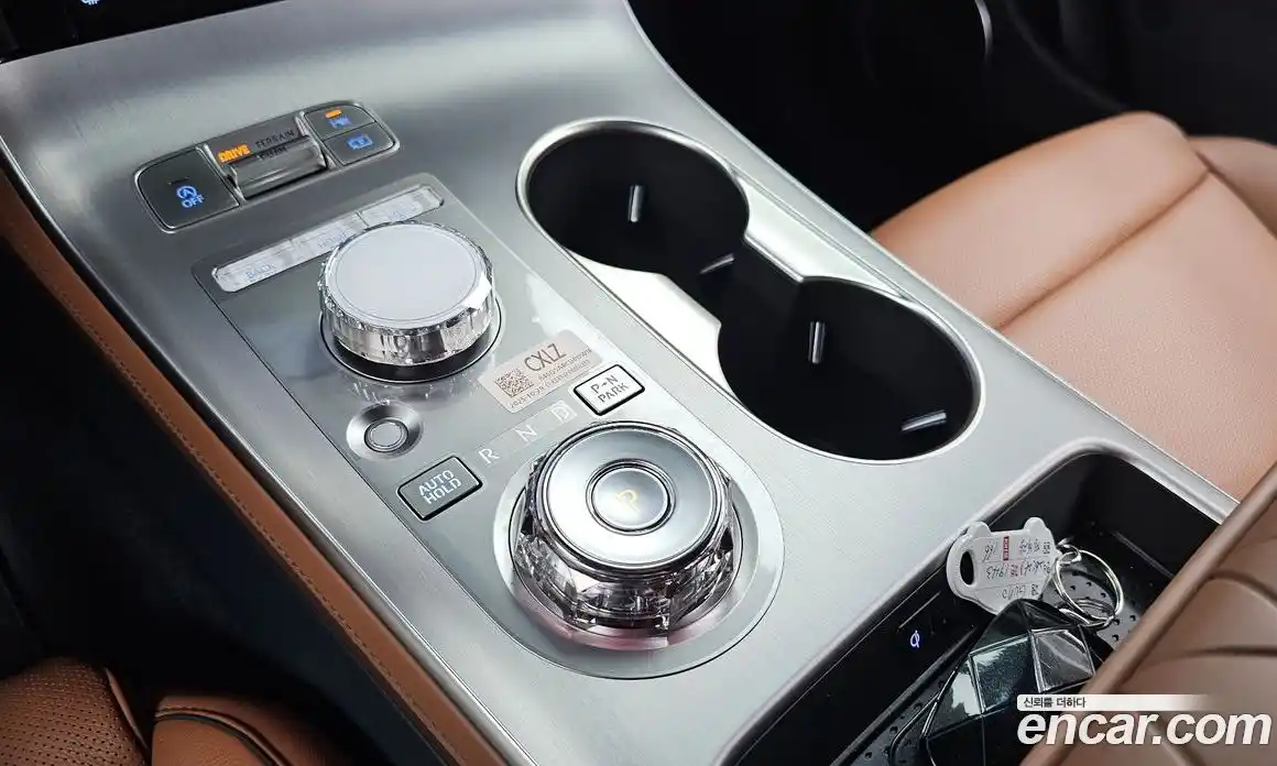 Genesis GV70 2025 2.5 автомат (гидро), фото 9