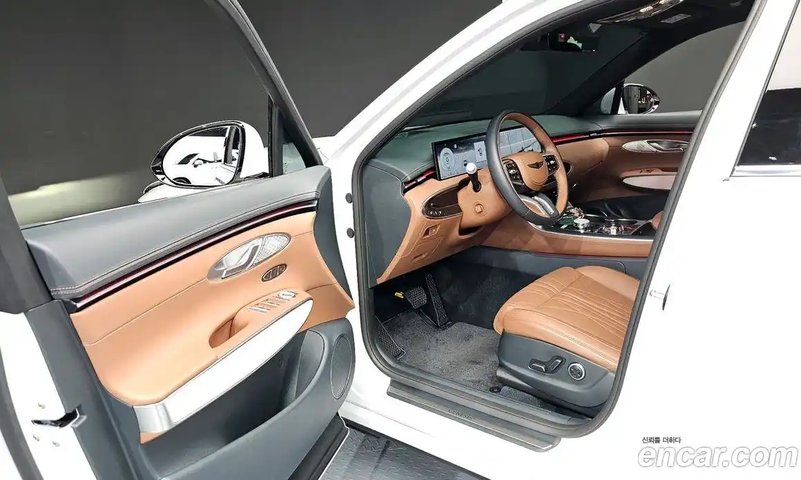 Genesis GV70 2025 2.5 автомат (гидро), фото 16
