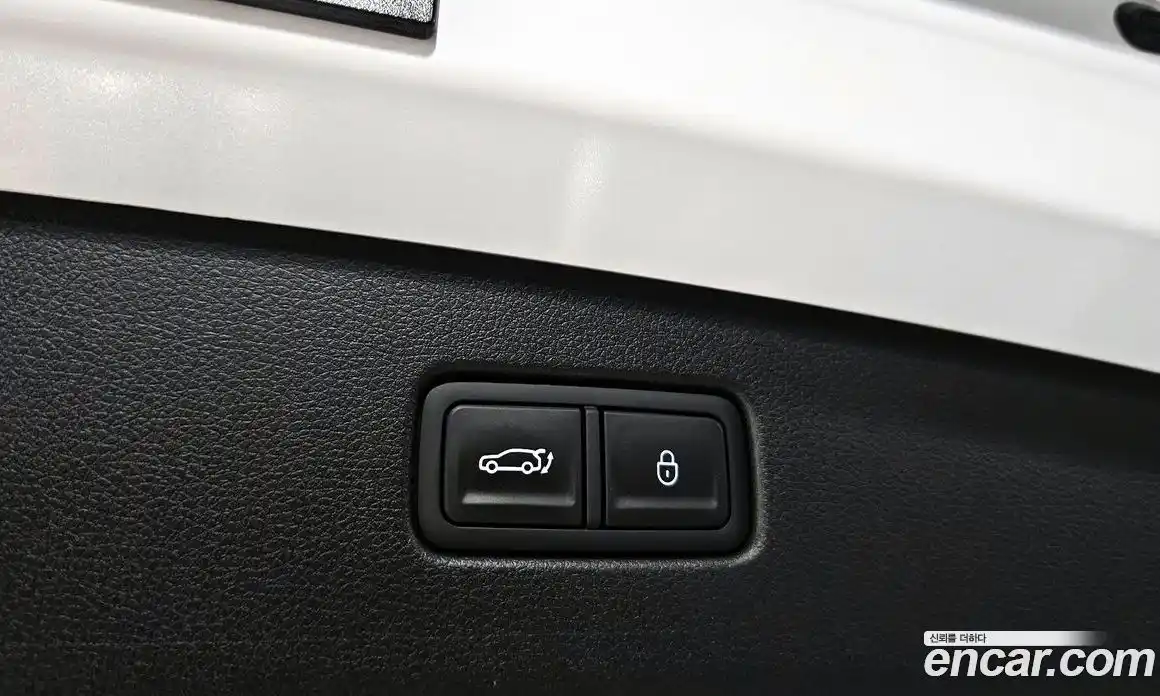 Genesis GV70 2025 2.5 автомат (гидро), фото 22