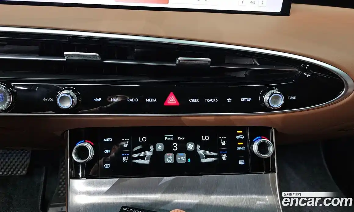 Genesis GV70 2025 2.5 автомат (гидро), фото 28