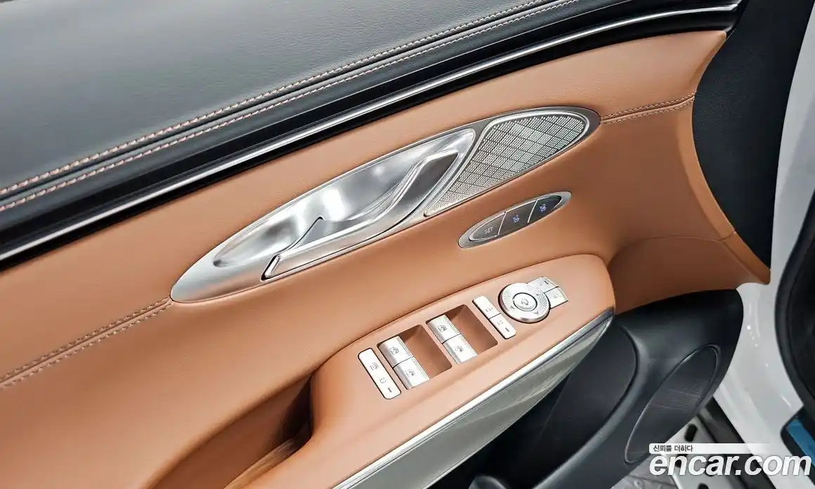 Genesis GV70 2023 2.5 автомат (гидро), фото 19