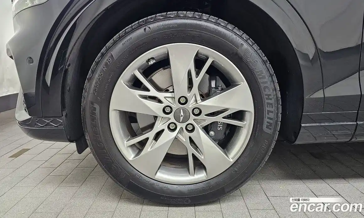 Genesis GV70 2023 2.5 автомат (гидро), фото 5