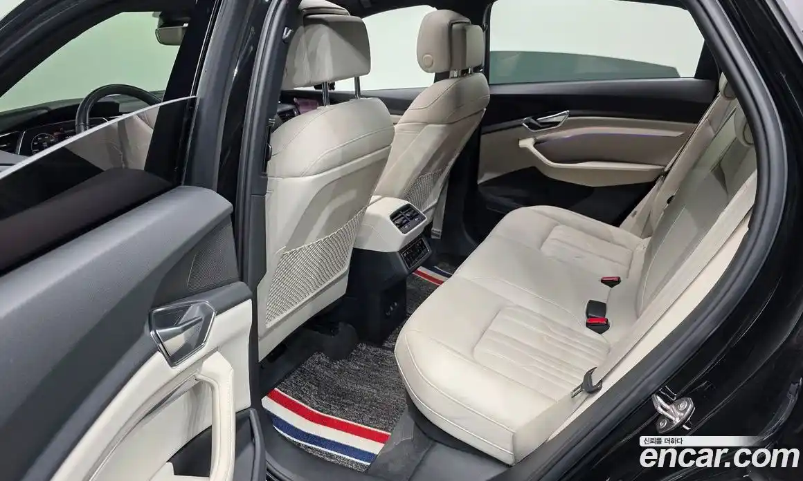 Audi e-tron 2021 0.2 автомат (гидро), фото 18