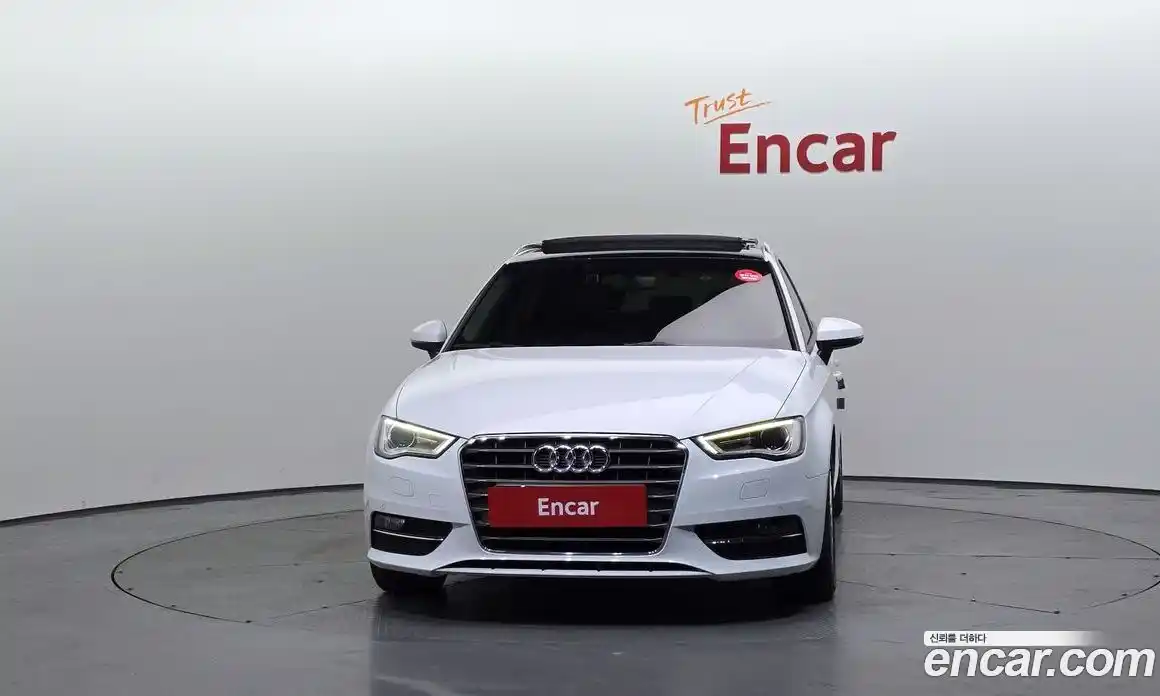 Audi A3 2015 2.0 автомат (гидро), фото 3