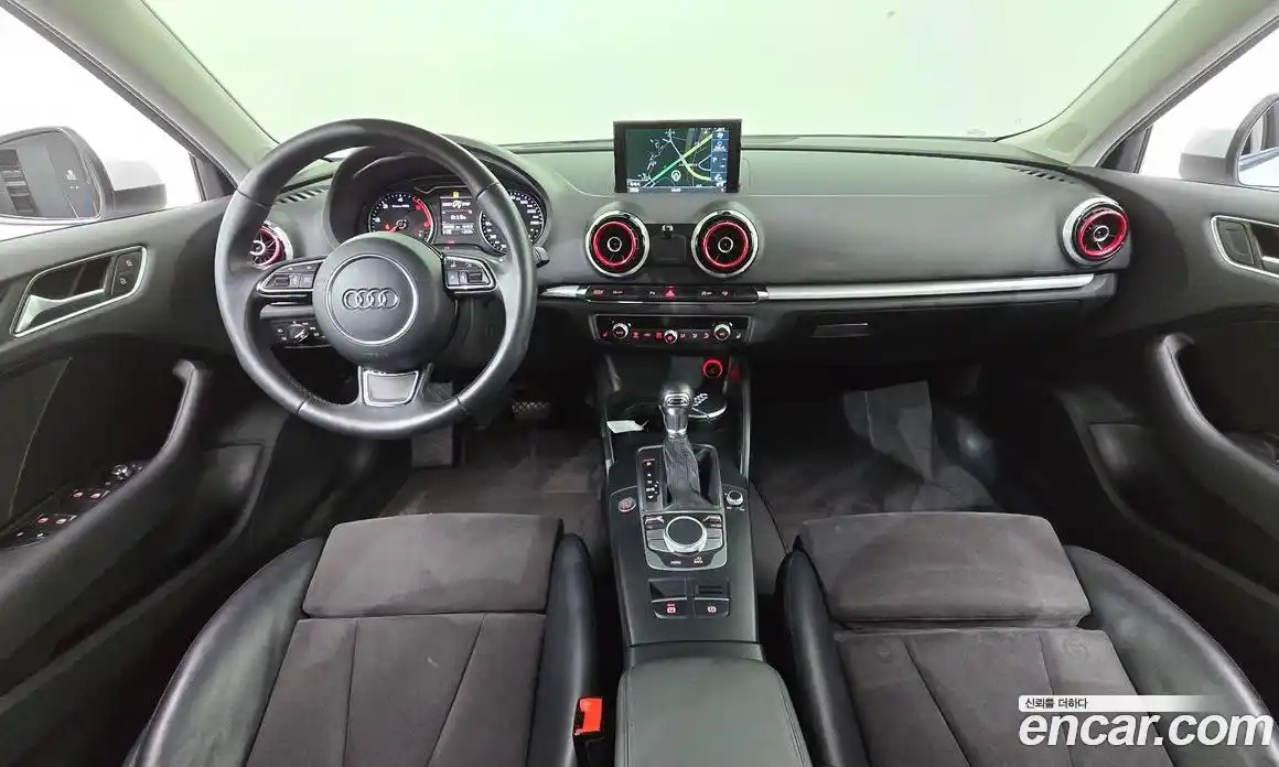 Audi A3 2015 2.0 автомат (гидро), фото 7