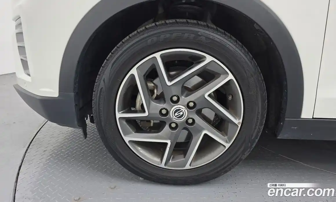 SsangYong TIBOLI 2022 1.5 автомат (гидро), фото 5