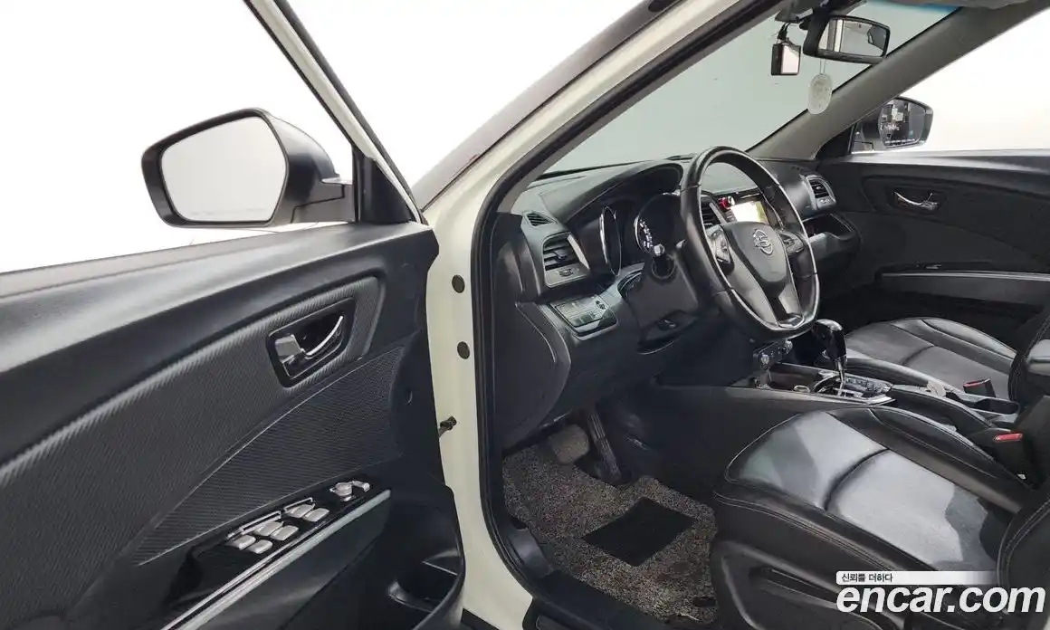 SsangYong TIBOLI 2018 1.6 автомат (гидро), фото 10