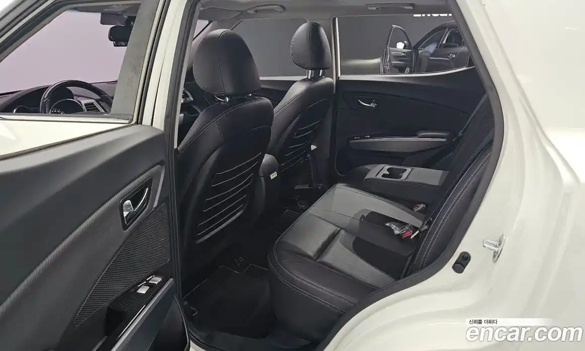 SsangYong TIBOLI 2018 1.6 автомат (гидро), фото 12