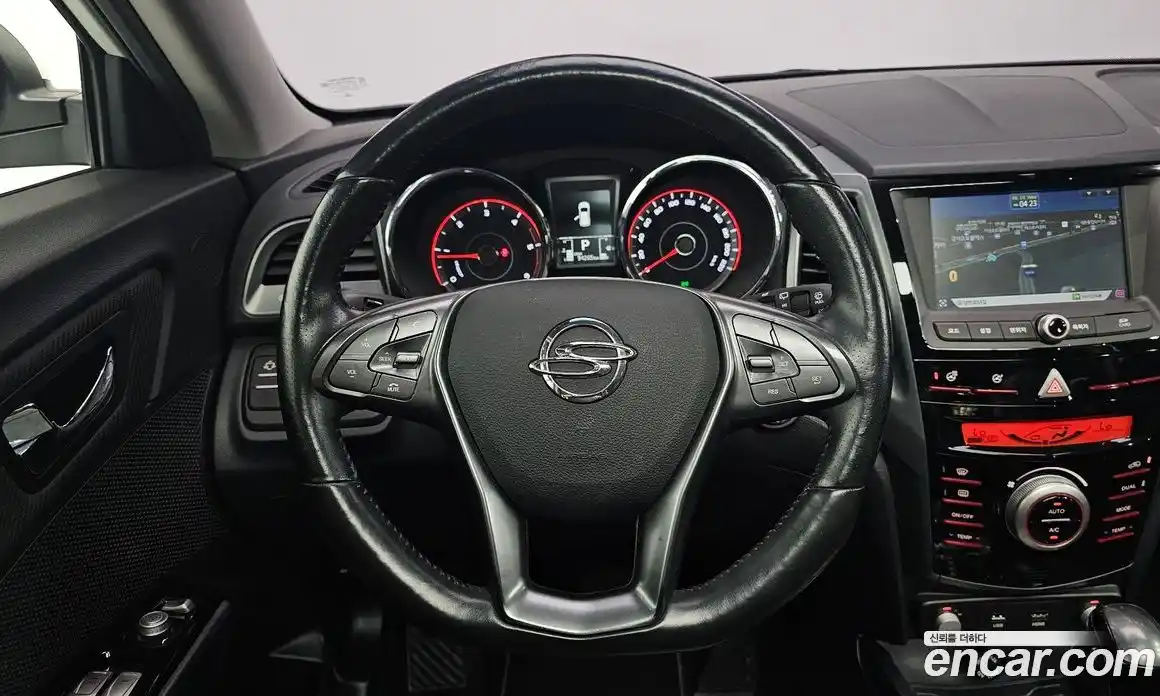 SsangYong TIBOLI 2018 1.6 автомат (гидро), фото 13