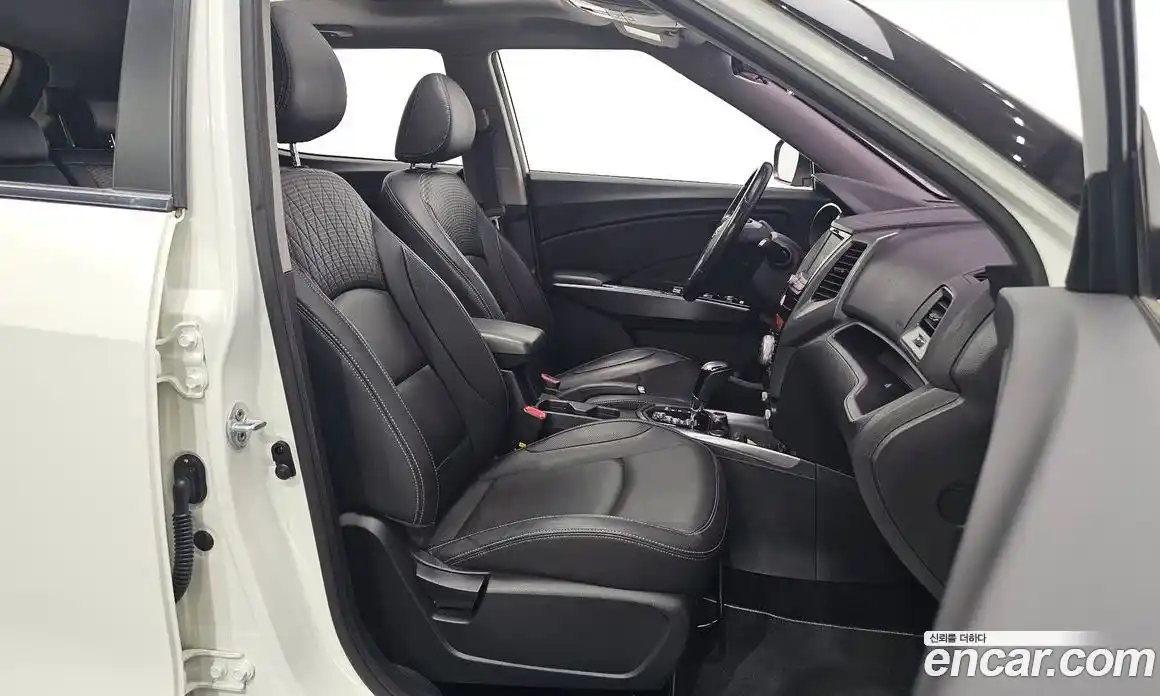 SsangYong TIBOLI 2018 1.6 автомат (гидро), фото 10