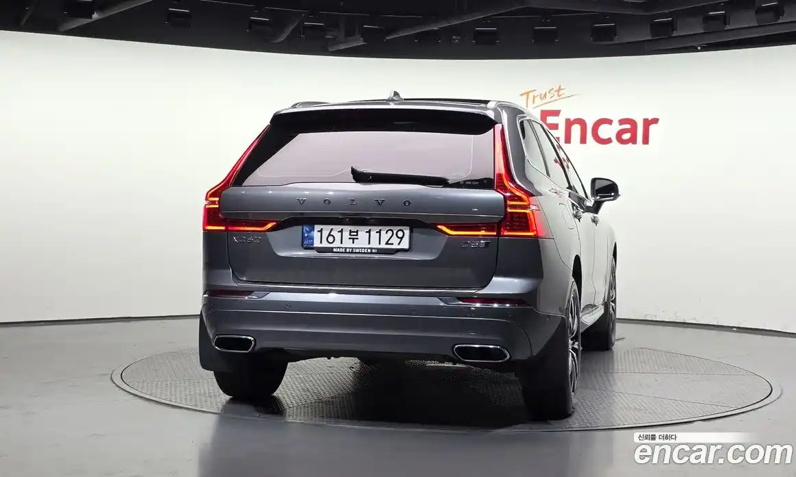 Volvo XC60 2018 2.0 автомат (гидро), фото 4