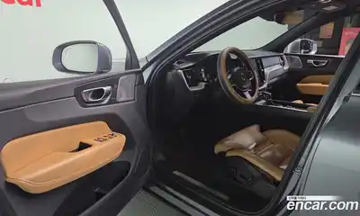 Volvo XC60 2018 2.0 автомат (гидро), миниатюра 10