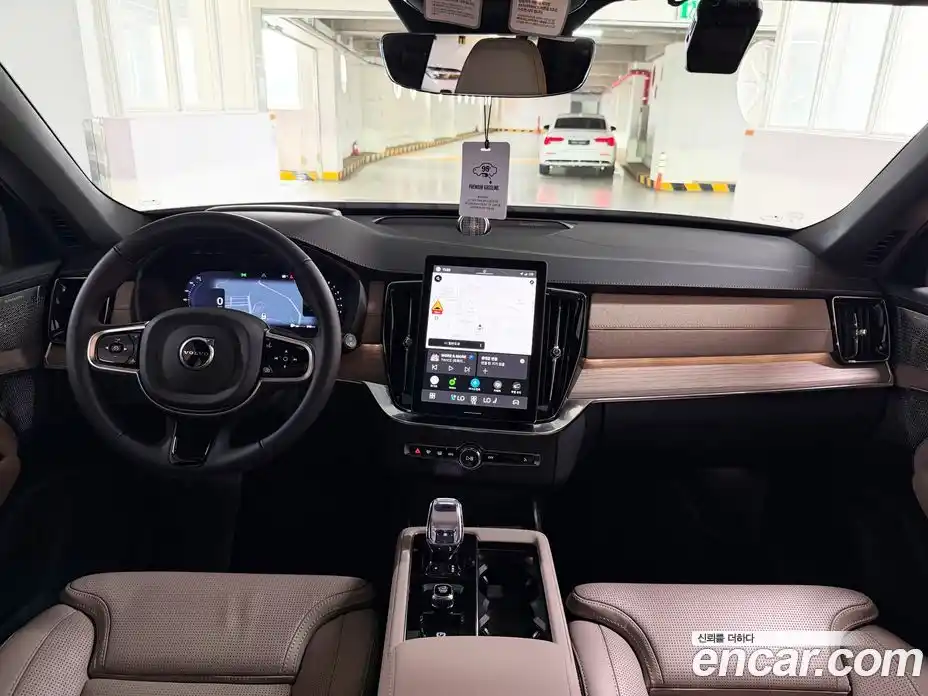 Volvo XC90 2025 2.0 автомат (гидро), фото 7