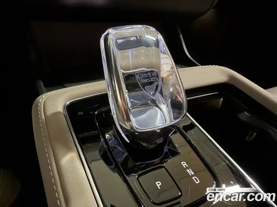 Volvo XC90 2025 2.0 автомат (гидро), фото 9