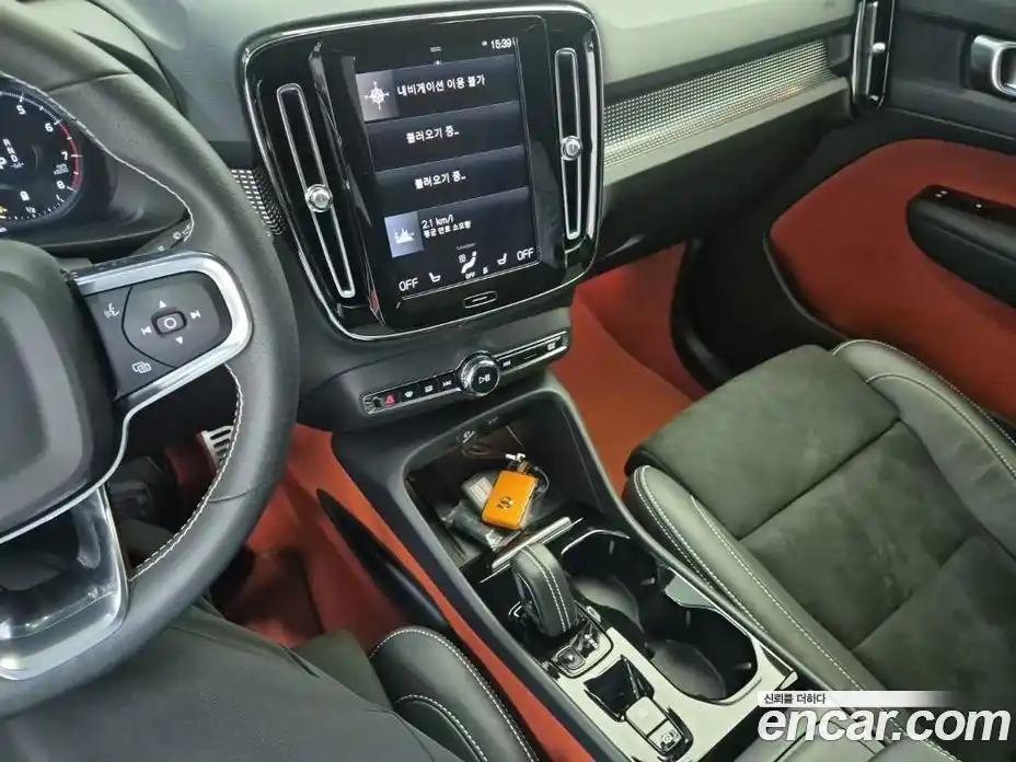 Volvo XC40 2021 2.0 автомат (гидро), фото 10