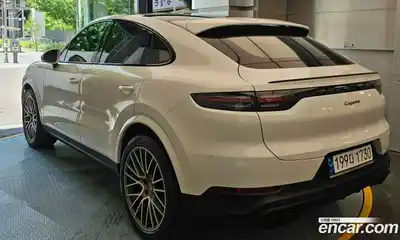Porsche Cayenne 2023 3.0 автомат (гидро), миниатюра 2