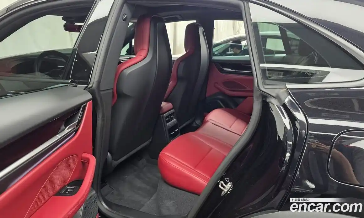Porsche Macan 2025 0.2 автомат (гидро), фото 16