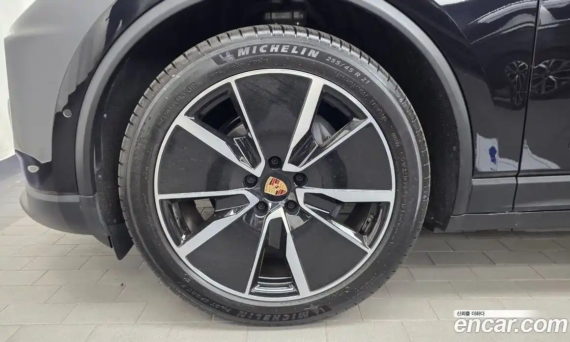 Porsche Macan 2025 0.2 автомат (гидро), фото 5
