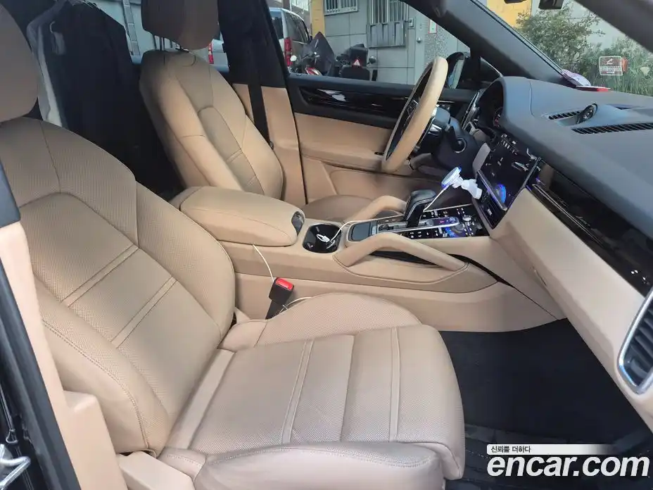 Porsche Cayenne 2023 3.0 автомат (гидро), фото 11