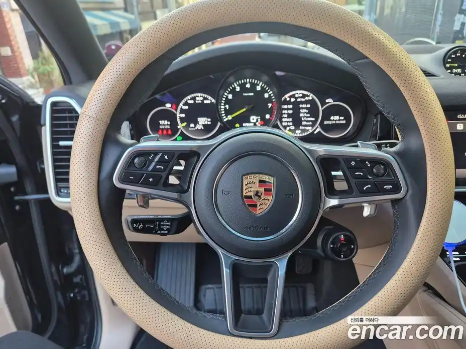 Porsche Cayenne 2023 3.0 автомат (гидро), фото 14