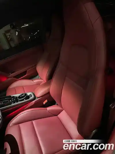 Porsche 911 2024 3.0 автомат (гидро), миниатюра 6
