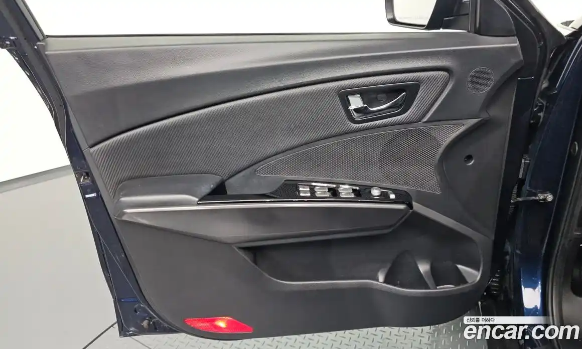 SsangYong TIBOLI 2017 1.6 автомат (гидро), фото 14