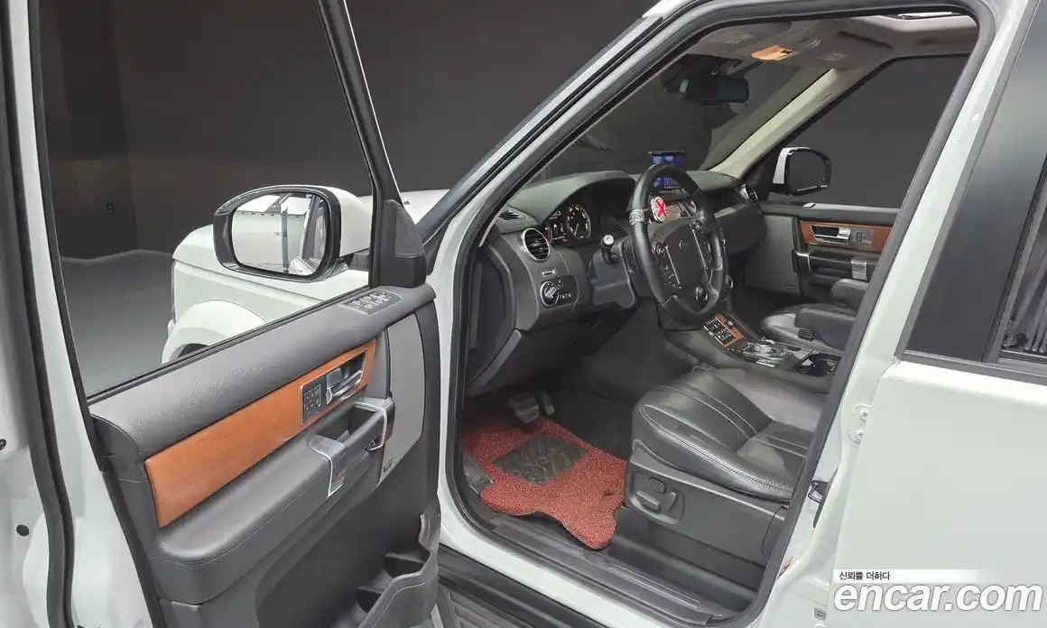 Land Rover Discovery 2015 3.0 автомат (гидро), фото 10