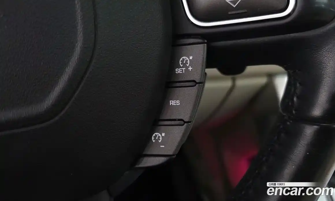 Land Rover Range Rover Evoque 2015 2.2 автомат (гидро), фото 17