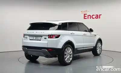 Land Rover Range Rover Evoque 2015 2.2 автомат (гидро), миниатюра 2