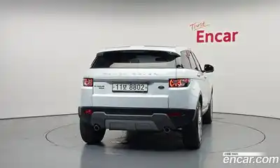 Land Rover Range Rover Evoque 2015 2.2 автомат (гидро), миниатюра 4