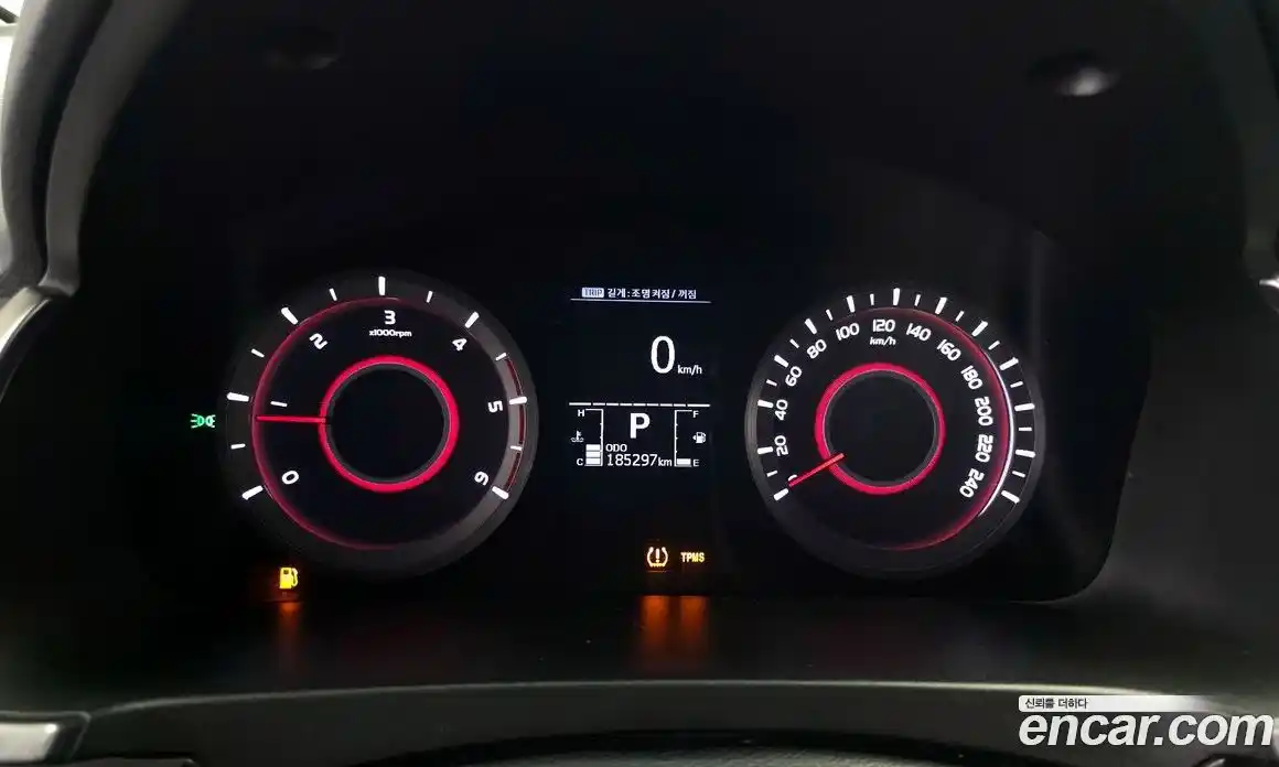 SsangYong Korando 2015 2.2 автомат (гидро), фото 8